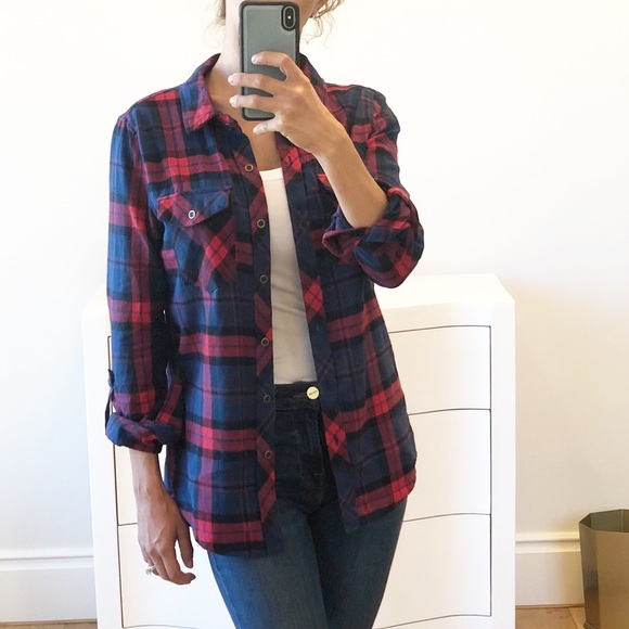 SCOTLAND Blue Plaid Flannel Button Down w Hood - Picture 5 of 9